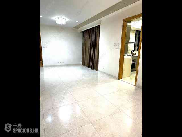 Tuen Mun - Century Gateway Phase 2 Block 7 14