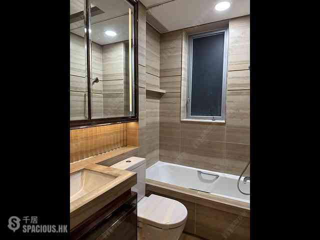Tuen Mun - Century Gateway Phase 2 Block 7 16