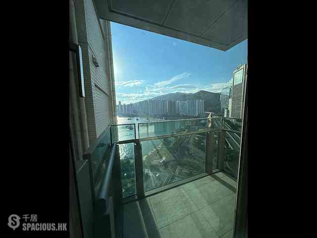 Tsuen Wan - Ocean Pride Phase 3 Block 7 02