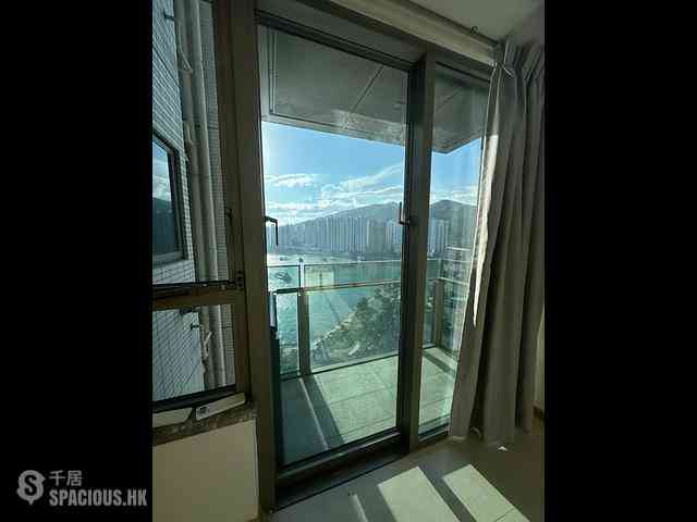 Tsuen Wan - Ocean Pride Phase 3 Block 7 03