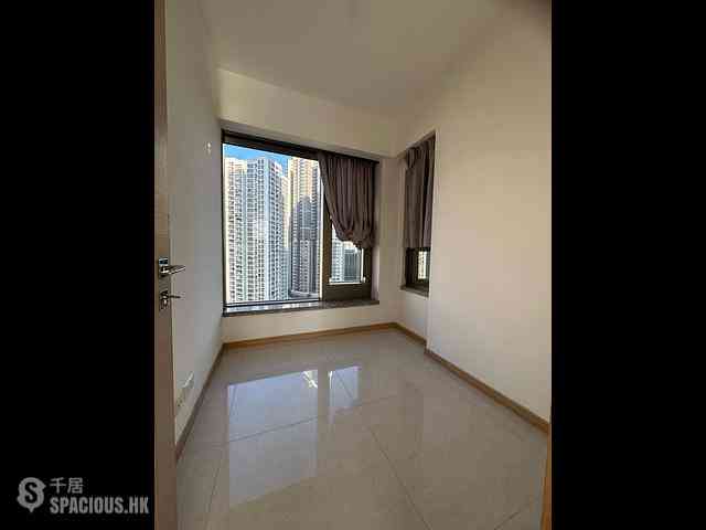 Tsuen Wan - Ocean Pride Phase 3 Block 7 06