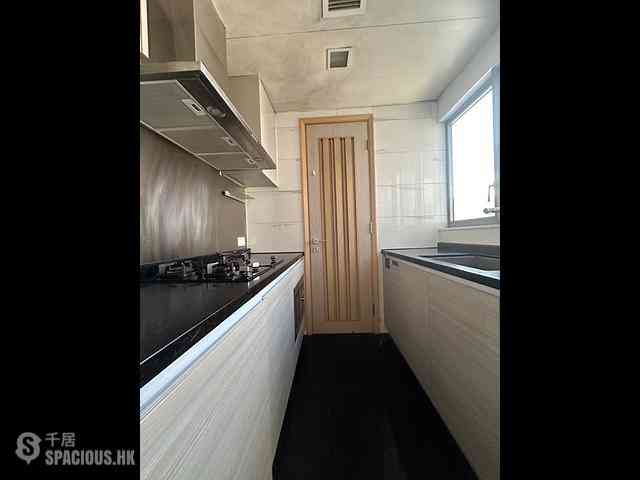 Tsuen Wan - Ocean Pride Phase 3 Block 7 09