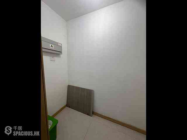 Tsuen Wan - Ocean Pride Phase 3 Block 7 12
