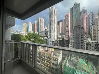 Sai Ying Pun - Island Crest Block 1 02