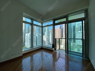 Wan Chai - The Avenue Phase 2 Block 1 04