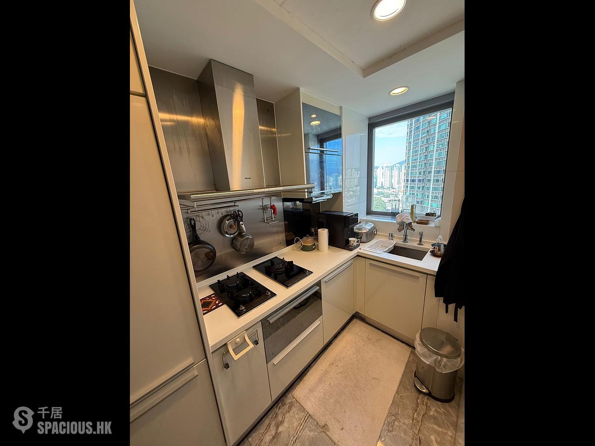 West Kowloon - The Cullinan (Tower 21 Zone 5 Star Sky) 01