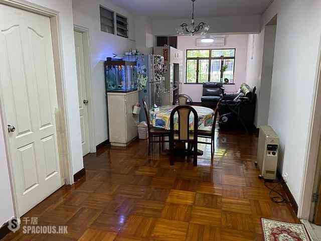 Mid Levels West - Hing Wah Mansion 02