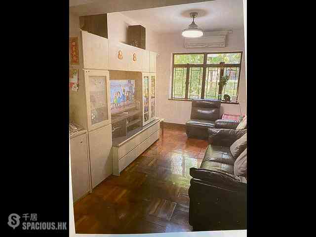 Mid Levels West - Hing Wah Mansion 05