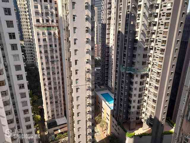 Sai Ying Pun - Tsui King Court 01