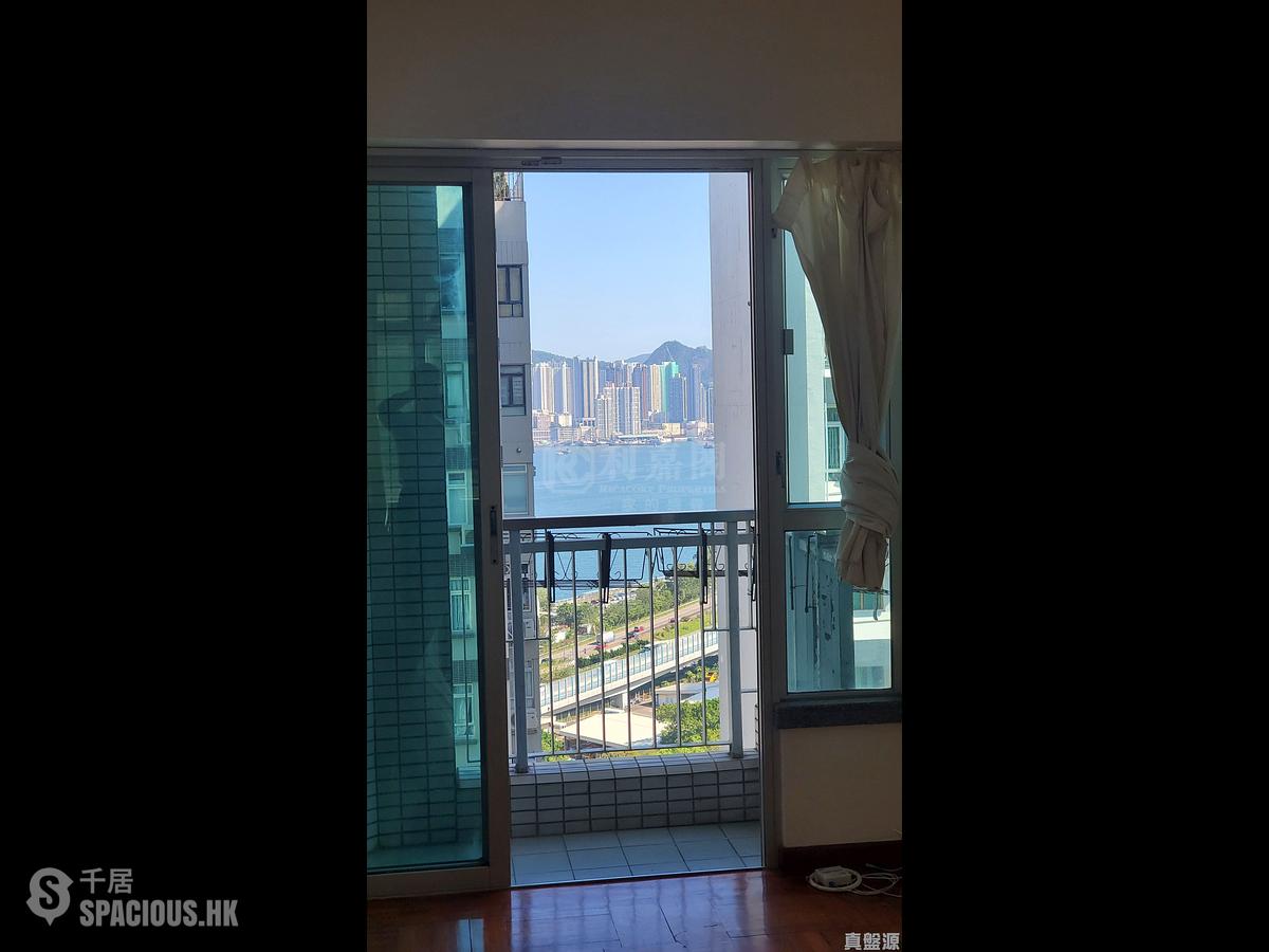 Quarry Bay - Royal Terrace 01