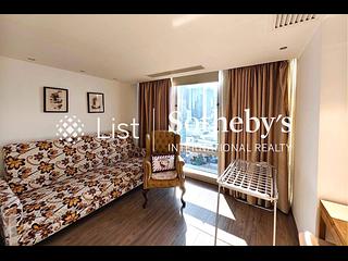 Wan Chai - Convention Plaza Apartments 08