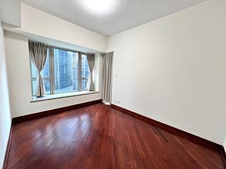 Wan Chai - The Avenue Phase 1 Block 5 07