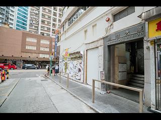 Wan Chai - Luen Fat Mansion 10