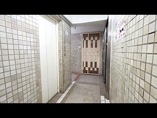 Wan Chai - Causeway Centre Block B 20