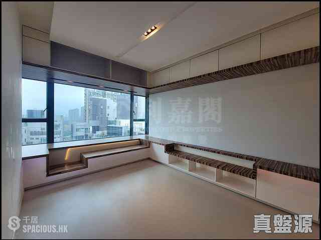 Tai Kok Tsui - The Long Beach Tower 3 06