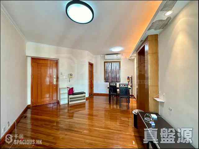 Tsing Yi - Villa Esplanada Phase 1 Block 2 02