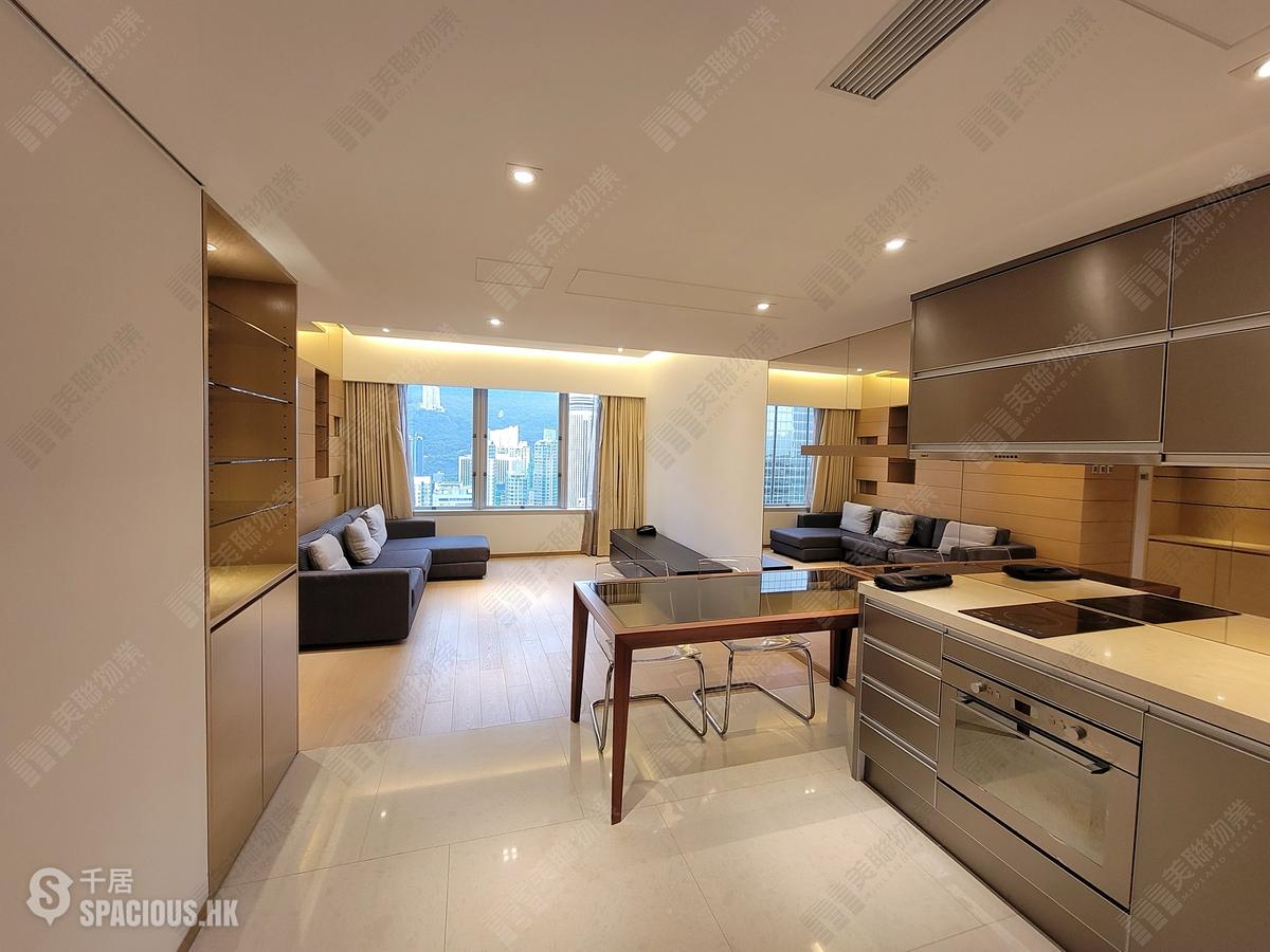 Wan Chai - Convention Plaza Apartments 01