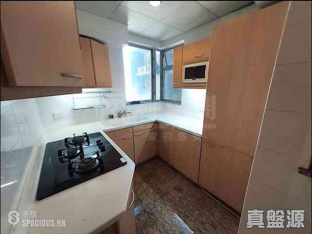 West Kowloon - The Waterfront Phase 2 Block 6 03