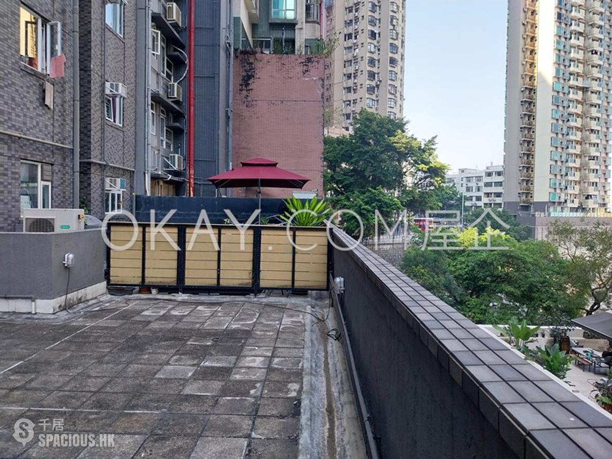 Mid Levels West - Bonanza Court 01