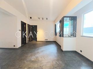 Mid Levels West - Bonanza Court 05