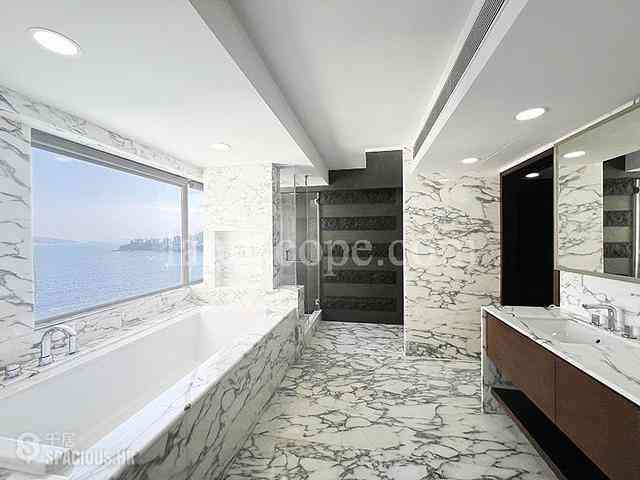 Stanley - Rosecliff 06