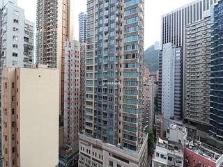 Wan Chai - The Avenue Phase 2 08