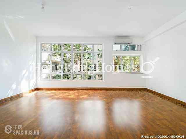 Pok Fu Lam - Bisney Villas 01