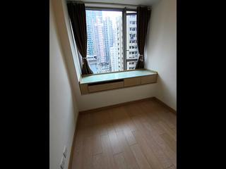 Sai Ying Pun - Island Crest Block 1 04