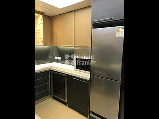Mid Levels Central - 11, Macdonnell Road 08