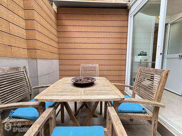 Wan Chai - 9, King Sing Street 01