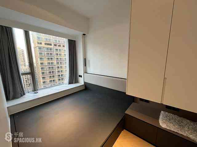 Causeway Bay - Thai Kong Building 02