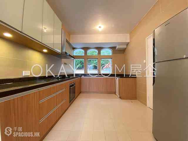 Repulse Bay - 24-24A, Repulse Bay Road 11