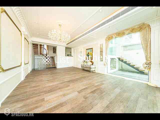 Stanley - Rosecliff 05