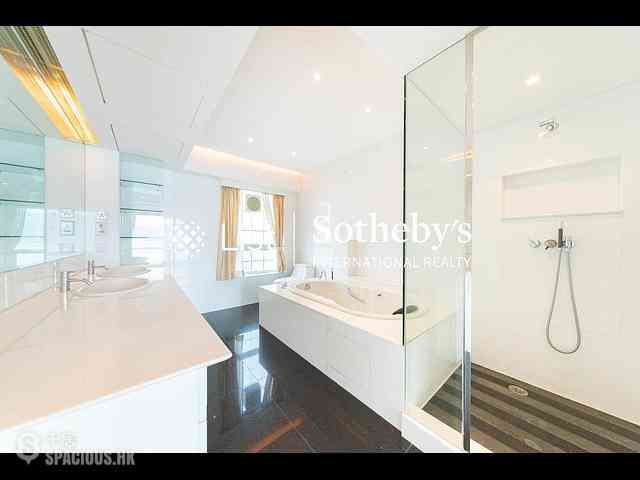 Stanley - Rosecliff 08
