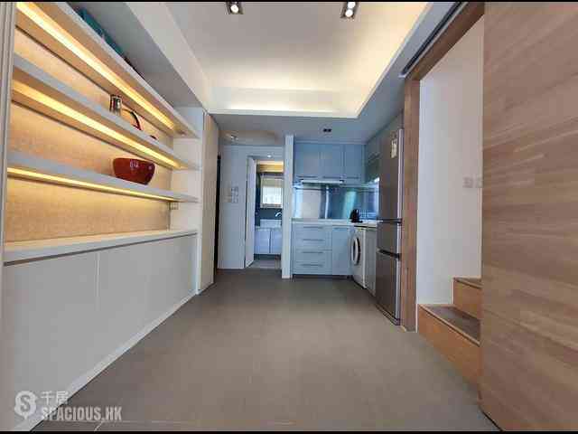 Wan Chai - 229-231, Lockhart Road 01
