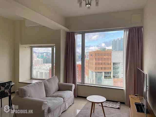 Hung Hom - The Metropolis Residence Block 2 02