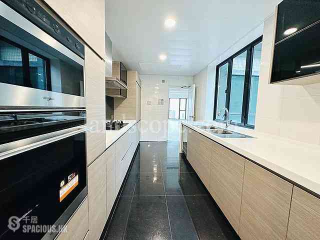 Mid Levels Central - The Harbourview 13