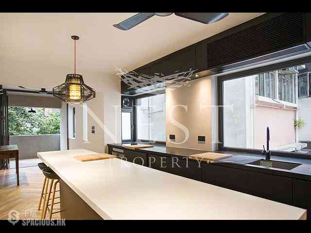 Wan Chai - 3, Gresson Street 01