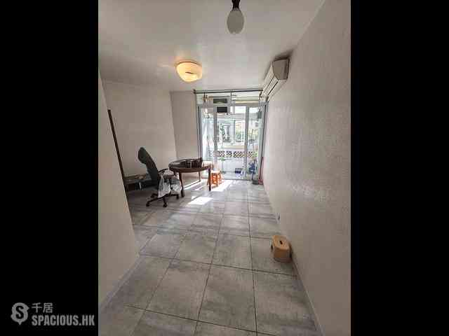 Kennedy Town - Hee Wong Terrace Block 11 01