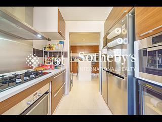 Mid Levels Central - Chung Tak Mansion 20