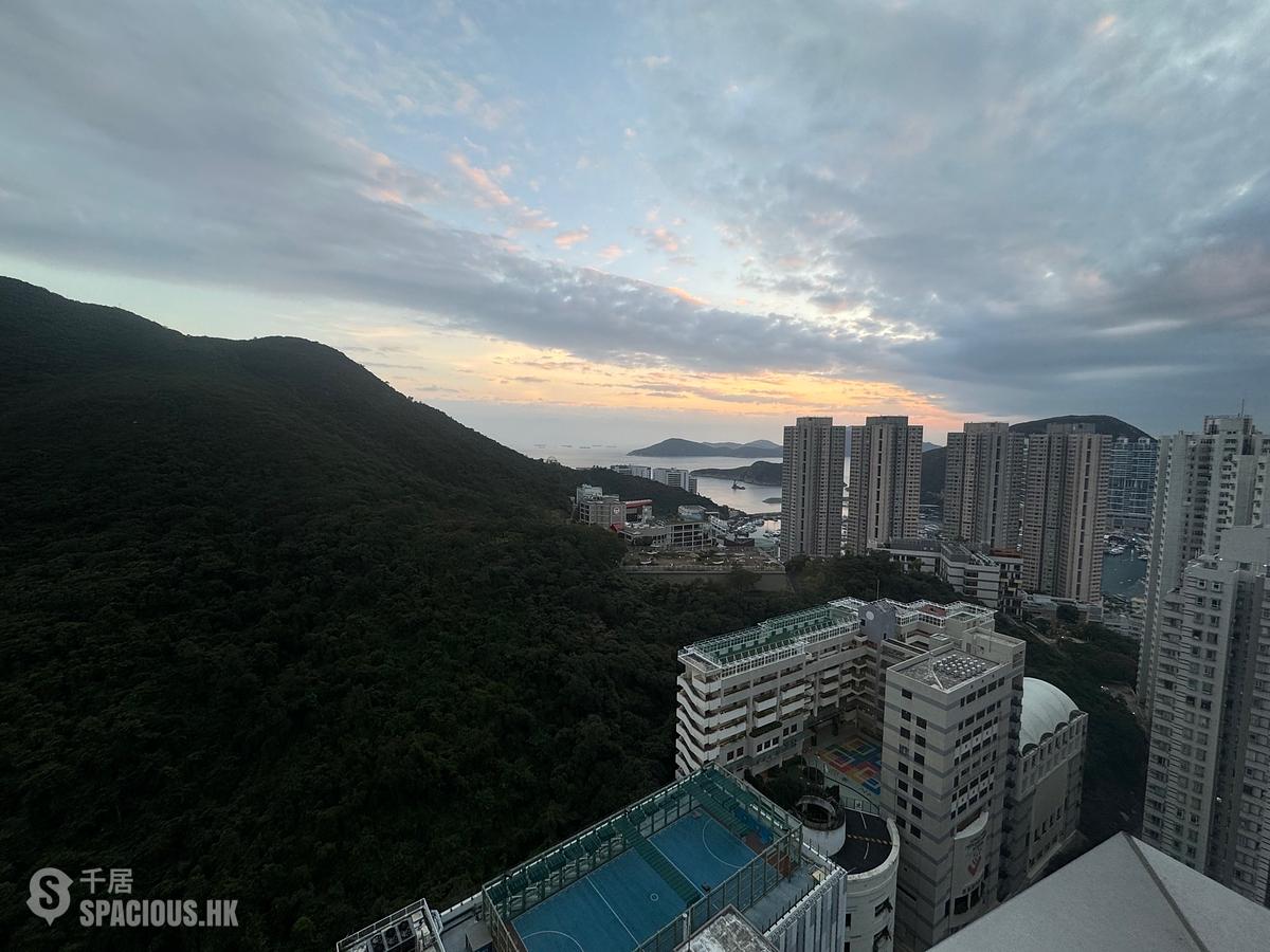 Wong Chuk Hang - The Southside Phase 1 Southland Tower 1A 01