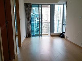 Tseung Kwan O - The Parkside Block 3 02