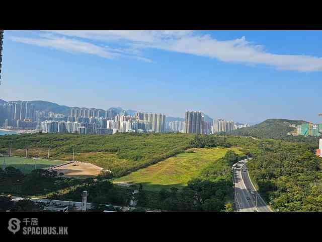 Lohas Park - Lohas Park Phase 1 The Capitol Vienna (Tower 6 - Left Wing) 01