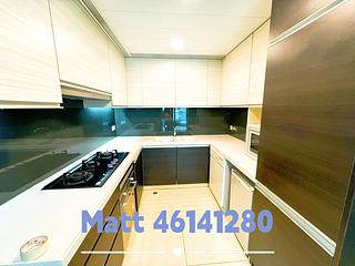 Mid Levels Central - 11, Macdonnell Road 03