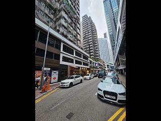 Wan Chai - Tonnochy Towers Block B 04