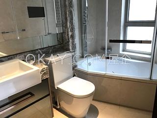 Wan Chai - The Avenue Phase 2 Block 3 07