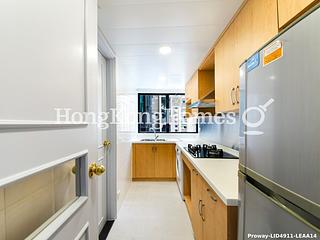 Ap Lei Chau - South Horizons Phase 4 The Oasis Berkeley Court (Block 33) 09