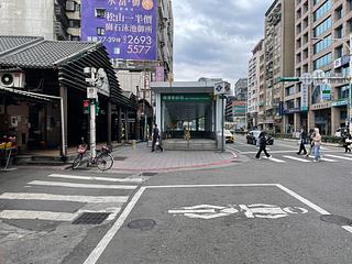 Songshan - XXX Section 4, Bade Road, Songshan, Taipei 19