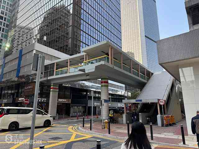 Wan Chai - Gold Jade Mansion 04