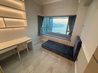 West Kowloon - Sorrento Phase 2 Block 1 18